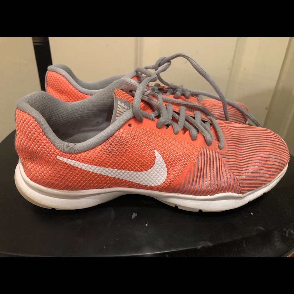 Women’s Nike shoes